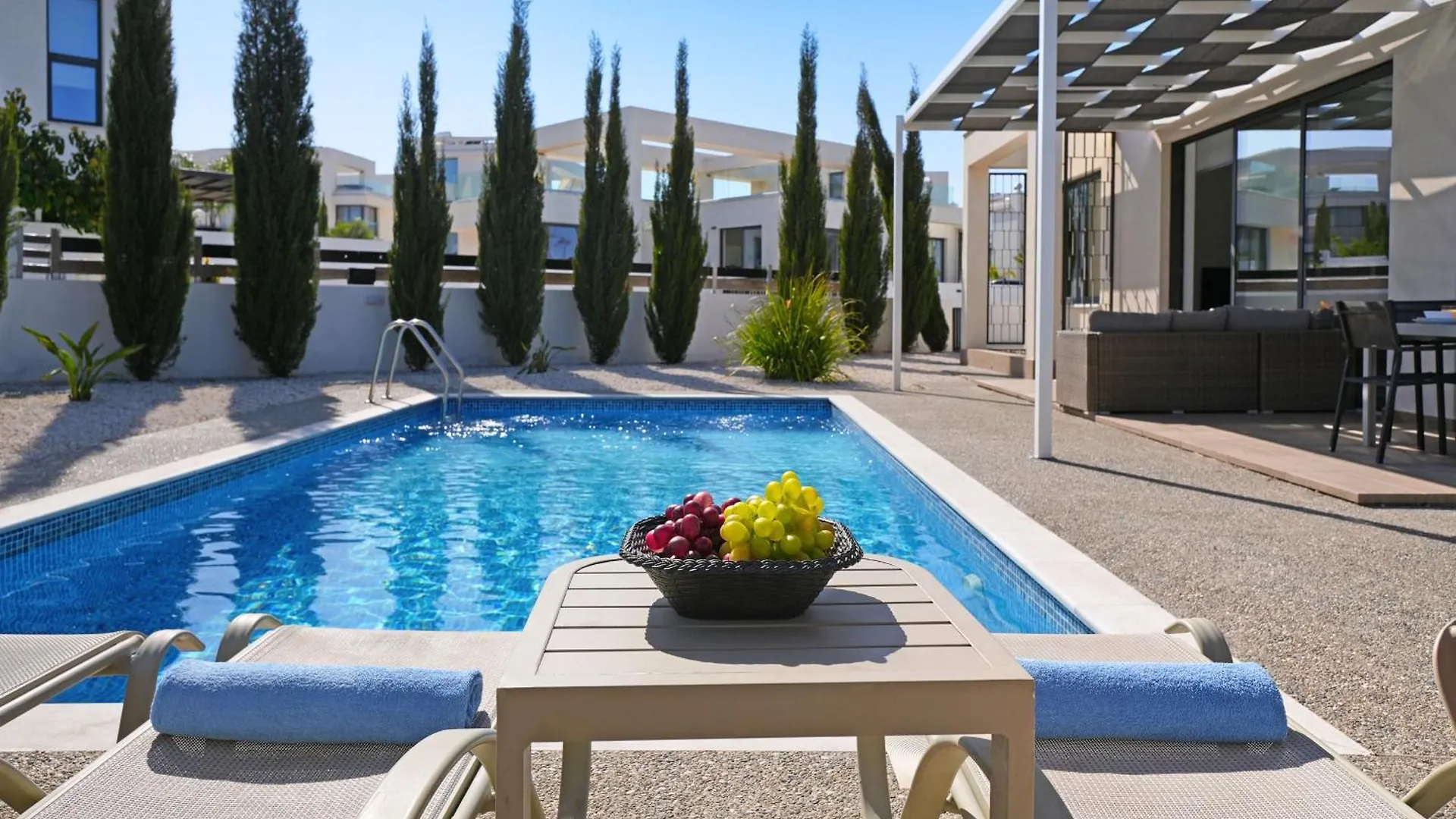 Villa Violeta - 3Bed Bungalow Large Pool Protaras Holiday home