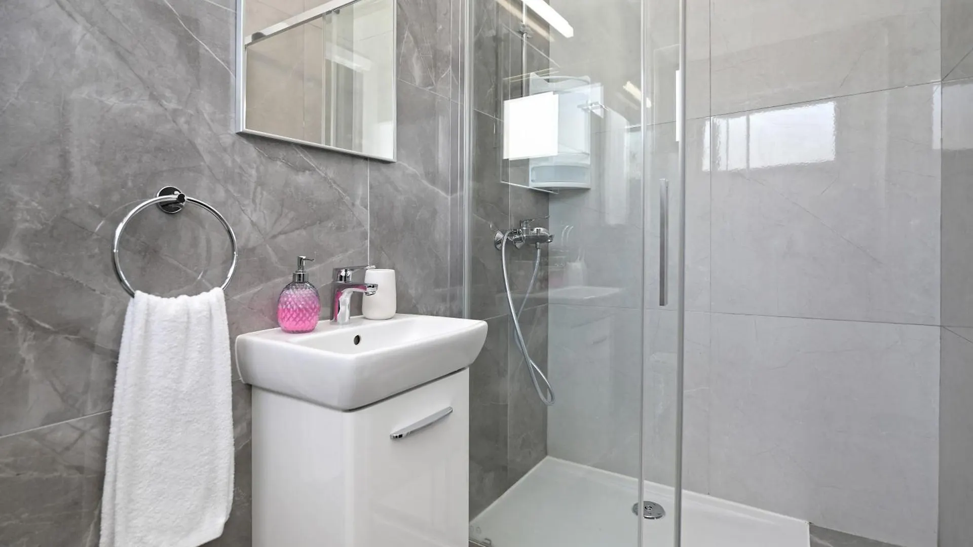 בית נופש פרוטאראס Villa Violeta - 3Bed Bungalow Large Pool