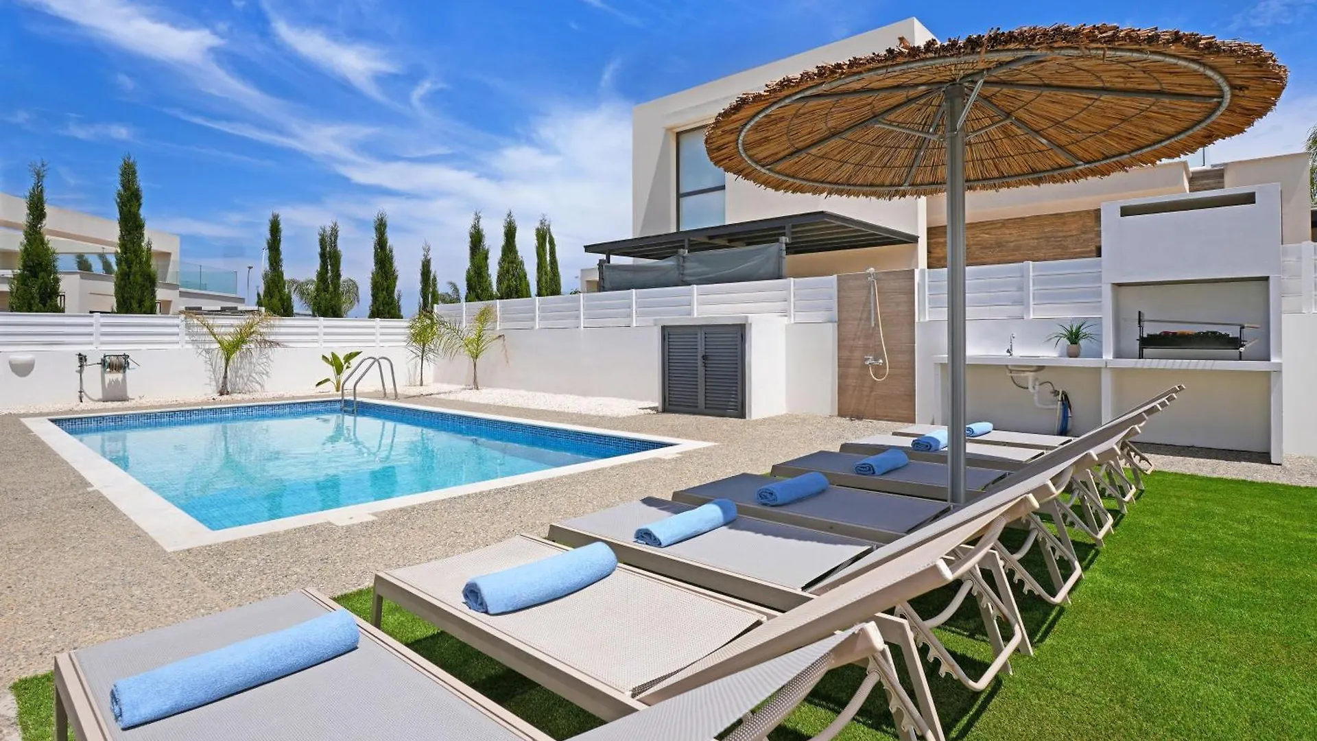 Villa Violeta - 3Bed Bungalow Large Pool Protaras