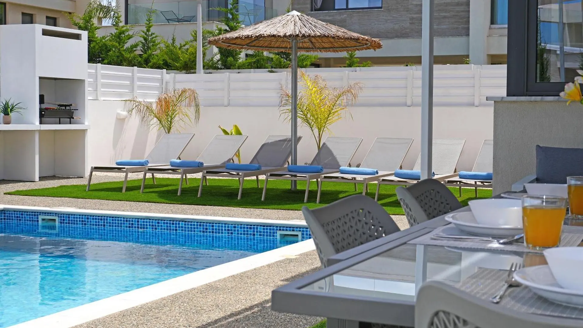 Villa Violeta - 3Bed Bungalow Large Pool Protaras Holiday home